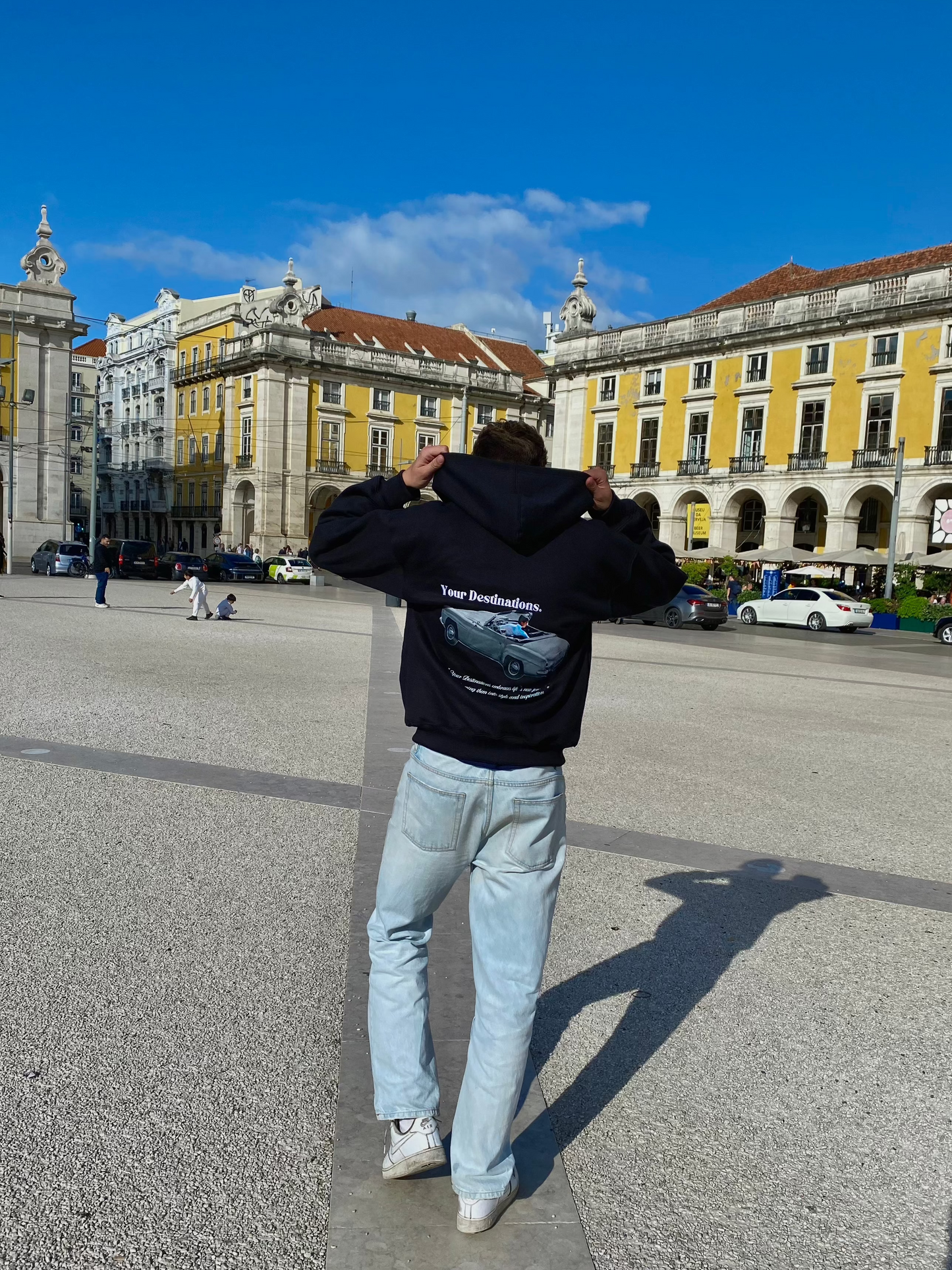 ZIP-UP HOODIE YD, AUTO ZWART.